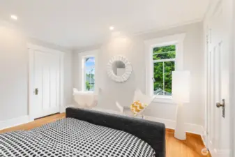 ...with 2 generously sized walk-in closets.