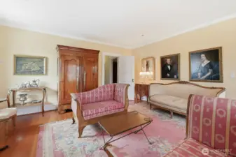 Grand Living Space