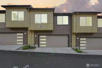 13211 NE 127th Way Unit C ~ Ready Now!