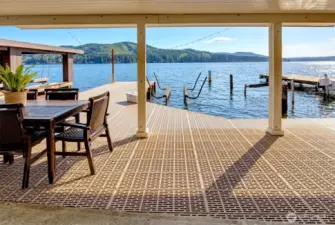 New dock with new boat lift