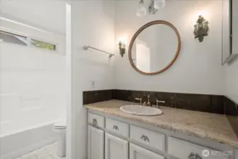 Ensuite
