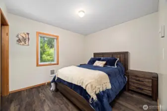 Main level third bedroom