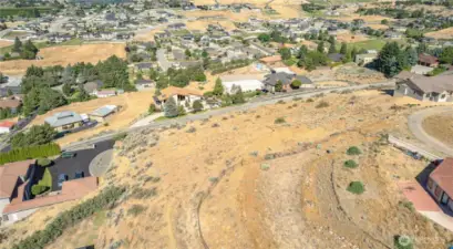 Beautiful lot ready for your builder—minutes to Wenatchee amenities but with a peaceful, rural feel.