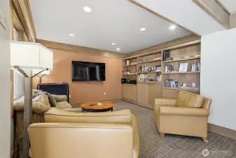 Ballard Place lounge - what an inviting spot to visit, read or watch TV!