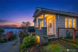 Make this classic Leschi gem your next home or investment.
