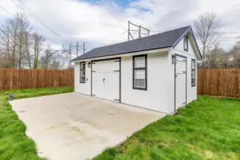 Shop with Office Space