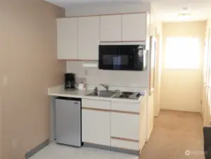 Kitchenette and hallway.