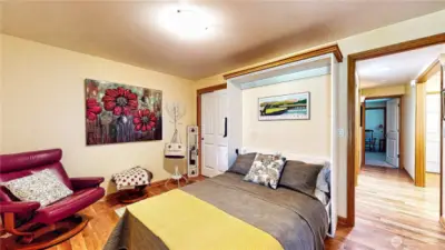 Murphy Bed in Den with Add'l Door to Hallway