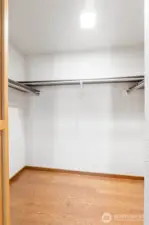 Primary suite walk in closet