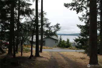 The water really stands out on rainy days