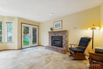Family Room off Kitchen w/Cozy Gas Fireplace