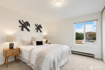 The Large second bedroom & big closet.