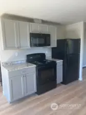 Gas stove/oven, built in microwave