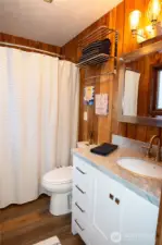 Main Level bath