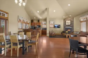 Grand Bungalow Kitchen-recreation area