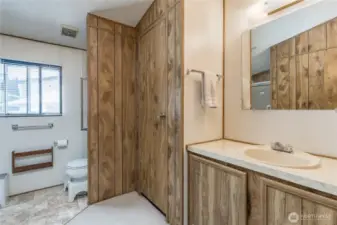 Primary bath