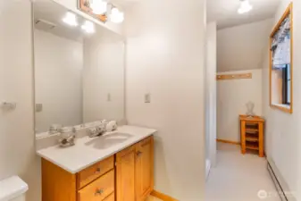 Upstairs 3/4 Bathroom
