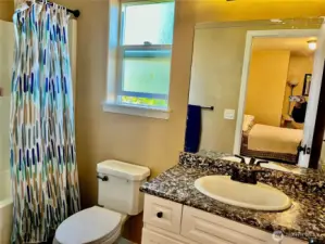 Primary bedroom bathroom