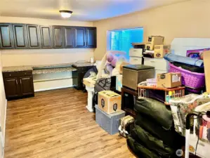 downstairs rec.flex room that could be converted to 3rd bedroom