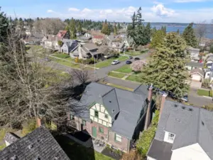 Walk to Proctor, Old Town, the waterfront - so close to all of the amenities you need and easy access to commute.