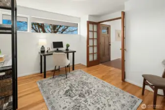 Office / 4th bedroom