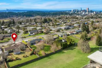 Looking to the NW, Seattle and Bellevue views