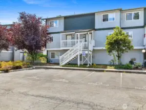 Don’t miss this opportunity to secure a home with great bones, an excellent floor plan, and fantastic value in today’s market. With a little vision, this Everett gem could shine!    Would you like me to tailor it for a particular platform (MLS, Zillow, flyers, etc.) or