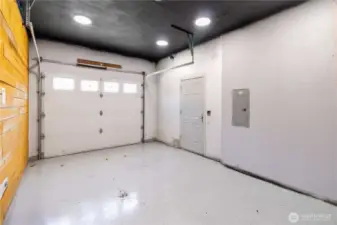 3 car garage