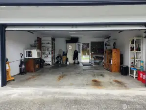 2 car garage interior