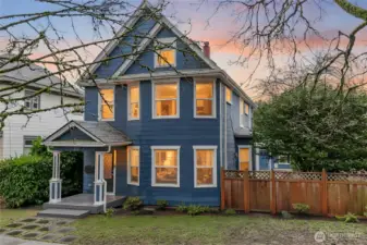 Beautiful Tacoma Victorian close to endless amenities.