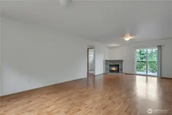 Family room has a gas propane fireplace!