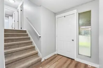 Light & bright entry