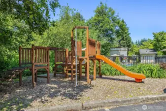 Enjoy access to nearby walking trails, parks, and community amenities that make Bothell living easy.