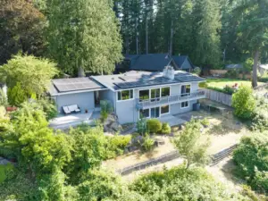 Solar panels on the roof for affordable utility bills!