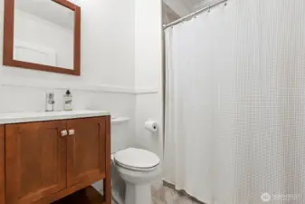 Full bath in basement.