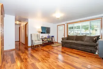 Living Room Great for Family Events