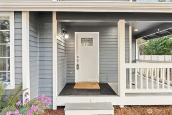 Great covered front porch