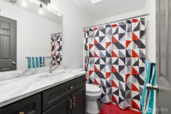 upstairs full bathroom