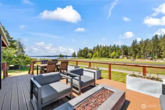 Trex decking and cable railing