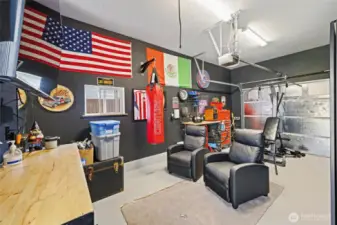 The 3rd garage bay has been converted to a chill zone