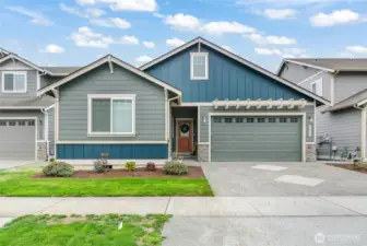 6612 278th St NW 3bd / 2ba