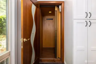 Elevator going to the upstairs