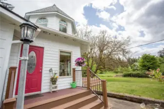 This front porch welcomes you home with a bonus of durable, low maintenance trex decking.