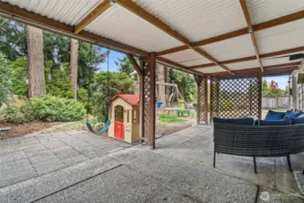 Such a great covered area to enjoy on those rainy days