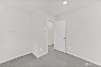 19288 NE 69th Circle Unit 104 ~ Ready Now