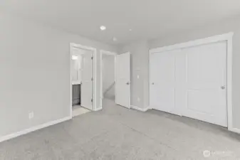 19288 NE 69th Circle Unit 104 ~ Ready Now