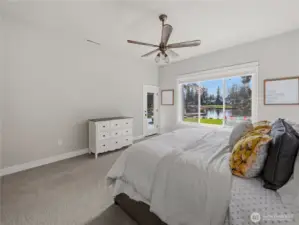 Wake up every morning to this view.