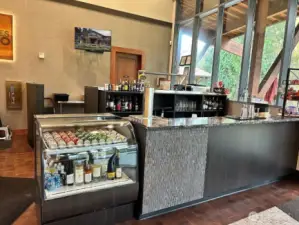 Pine's Bistro