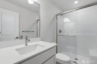 13210 NE 127th Unit E - Ready Now!