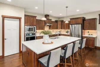 Single slab counter seats 4!